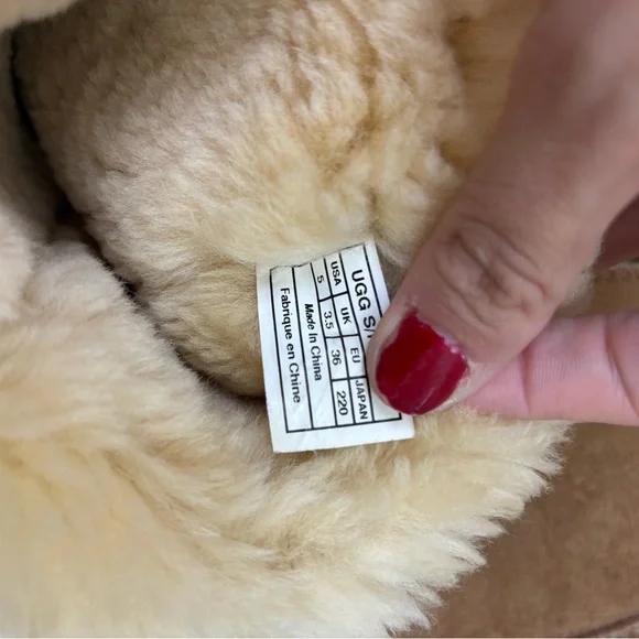 UGG Shearling Boots in Tan - Picture 4 of 7